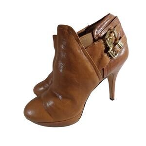 NWOT-1 SHOW! VINCE CAMUTO! OAK BROWN GENUINE LEATHER DUAL BUCKLE BOOTS! SZ 9.5M